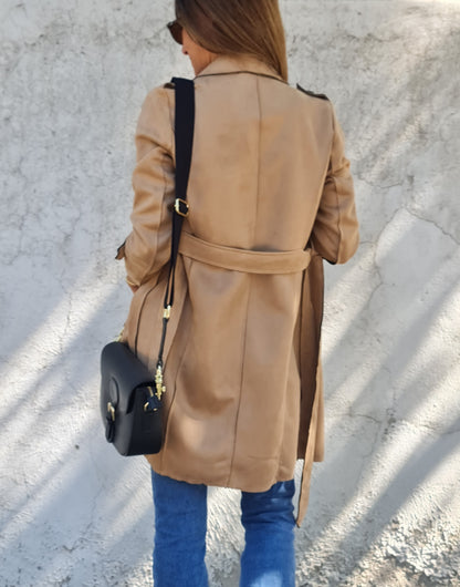 TRENCH DE GAMUZA CAMEL -20% DCTO.