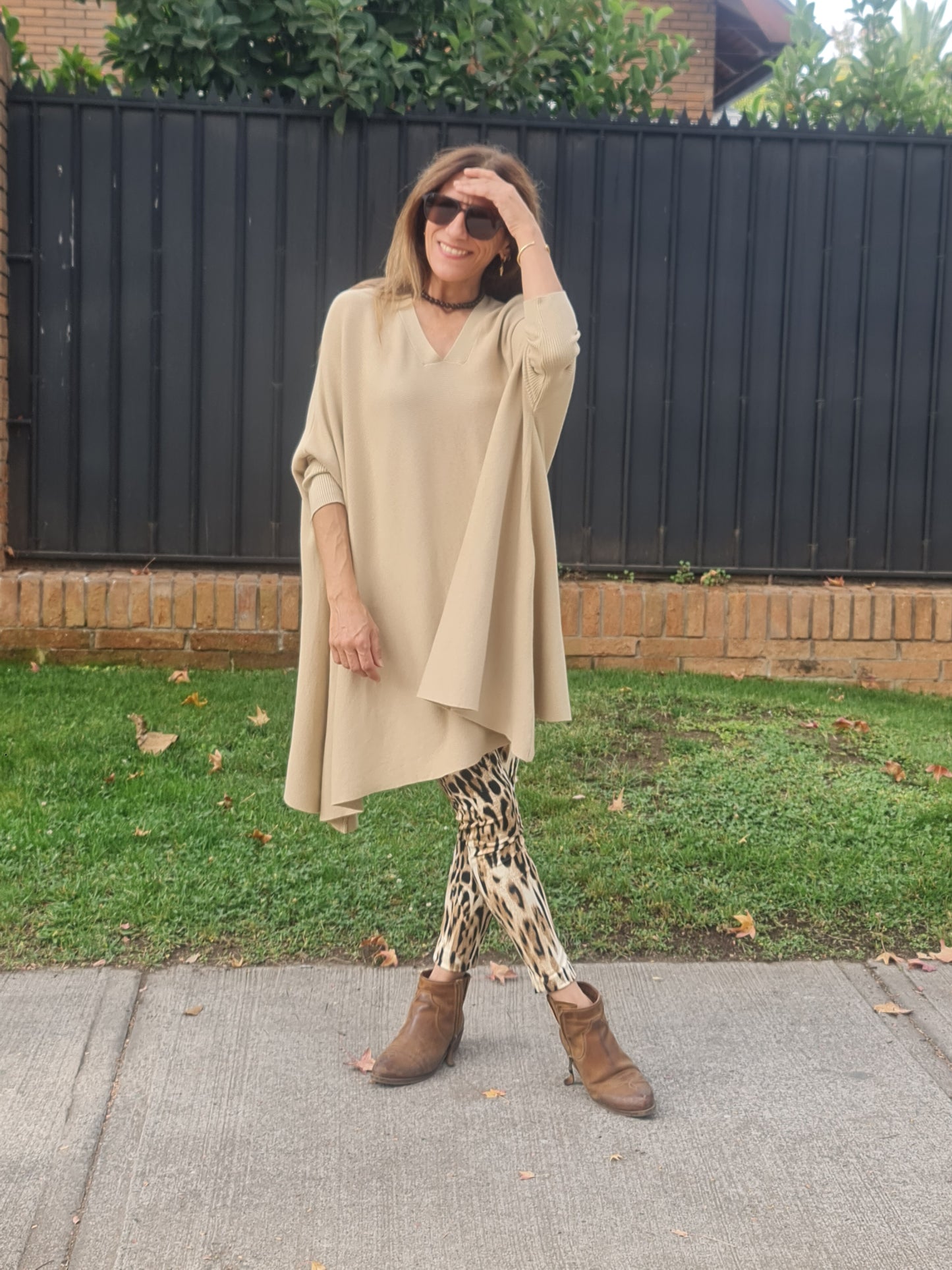 SWEATER TOPACIA CAMEL - 55% DCTO