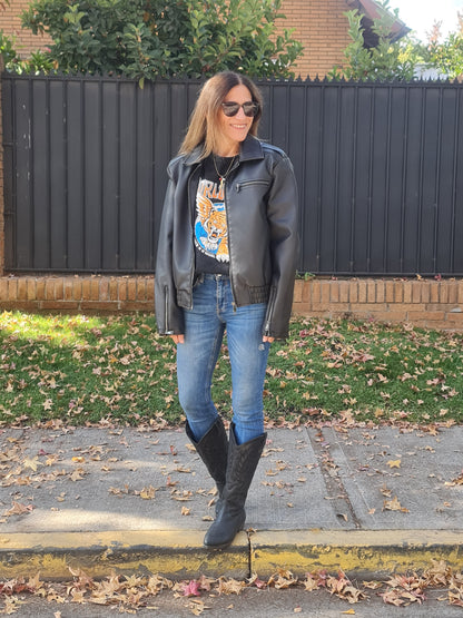 CHAQUETA ECO CUERO CAFE OSCURO -60% DE DCTO.