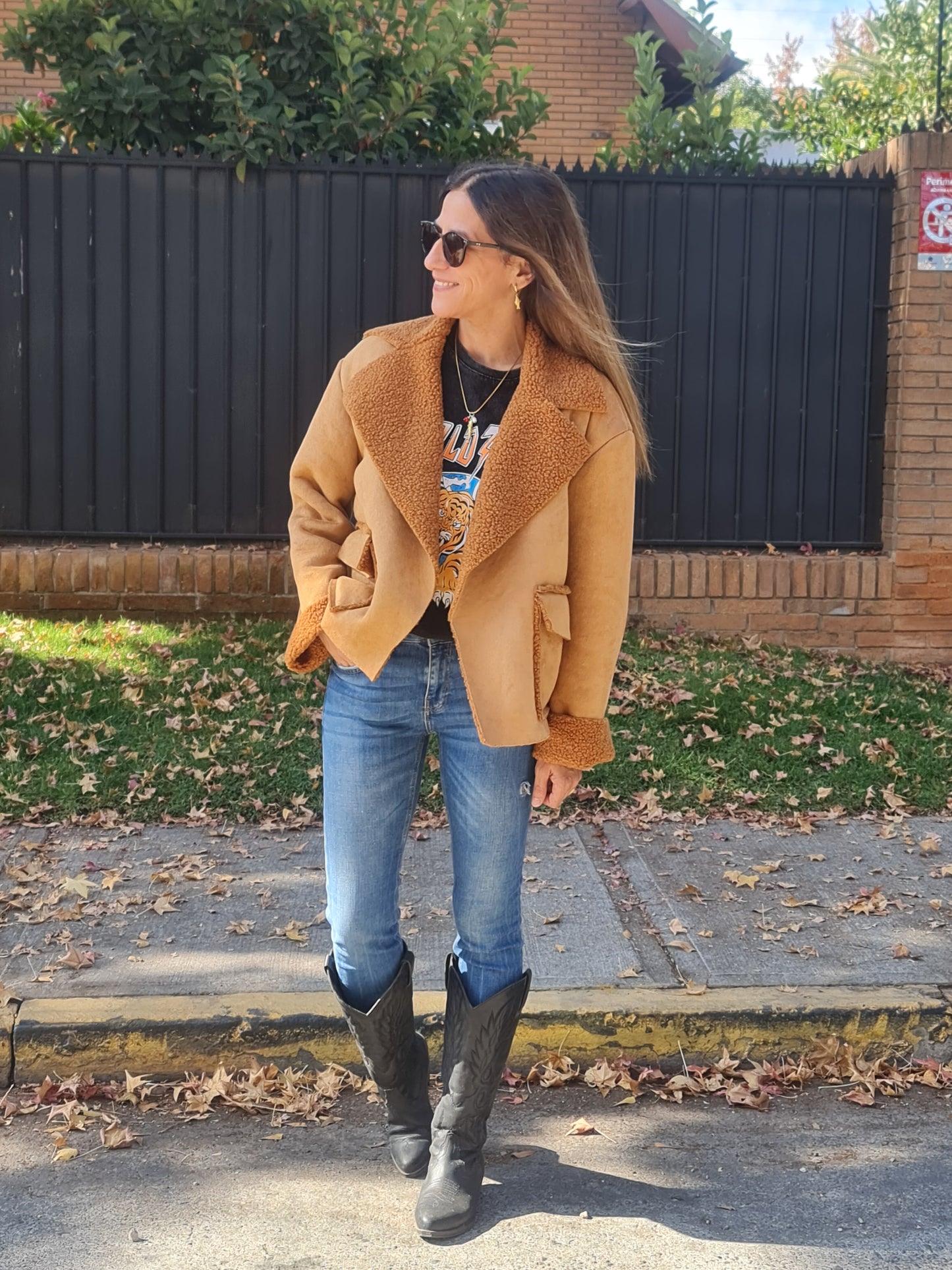 CHAQUETA GAMUZA CHIPORRO CAMEL -50% DE DCTO.