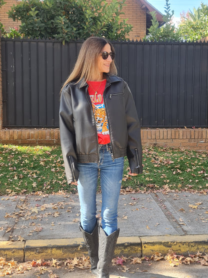 CHAQUETA ECO CUERO CAFE OSCURO -60% DE DCTO.