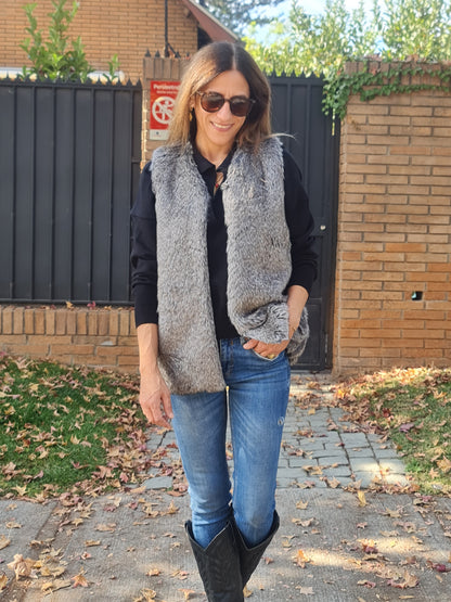 CHAQUETA PIEL GRIS -40% DCTO.