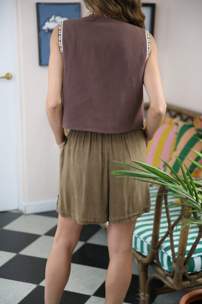 SHORT FRANCESCA CHOCOLATE-50%DCTO.