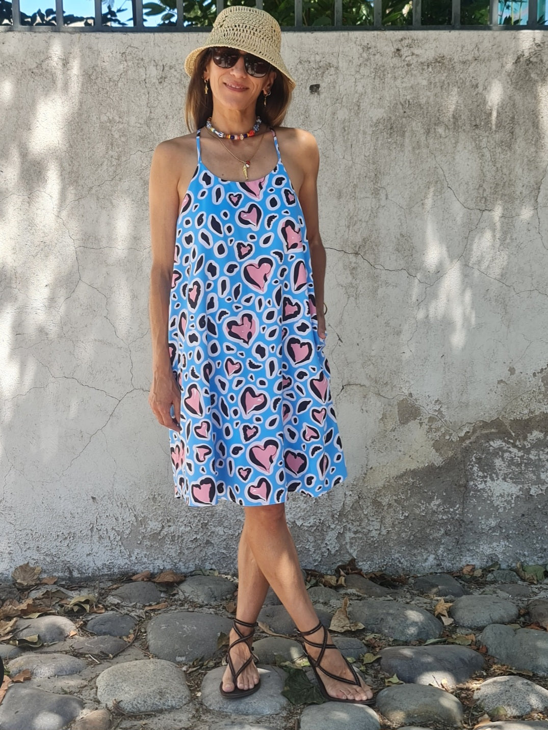 VESTIDO CORAZONES CELESTE -60% DCTO.