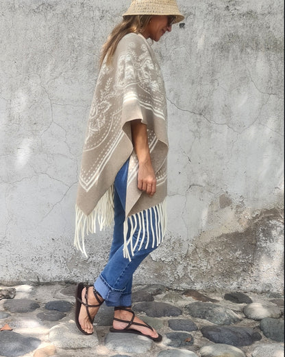 PONCHO LUCIANA TOSTADO-40% DCTO