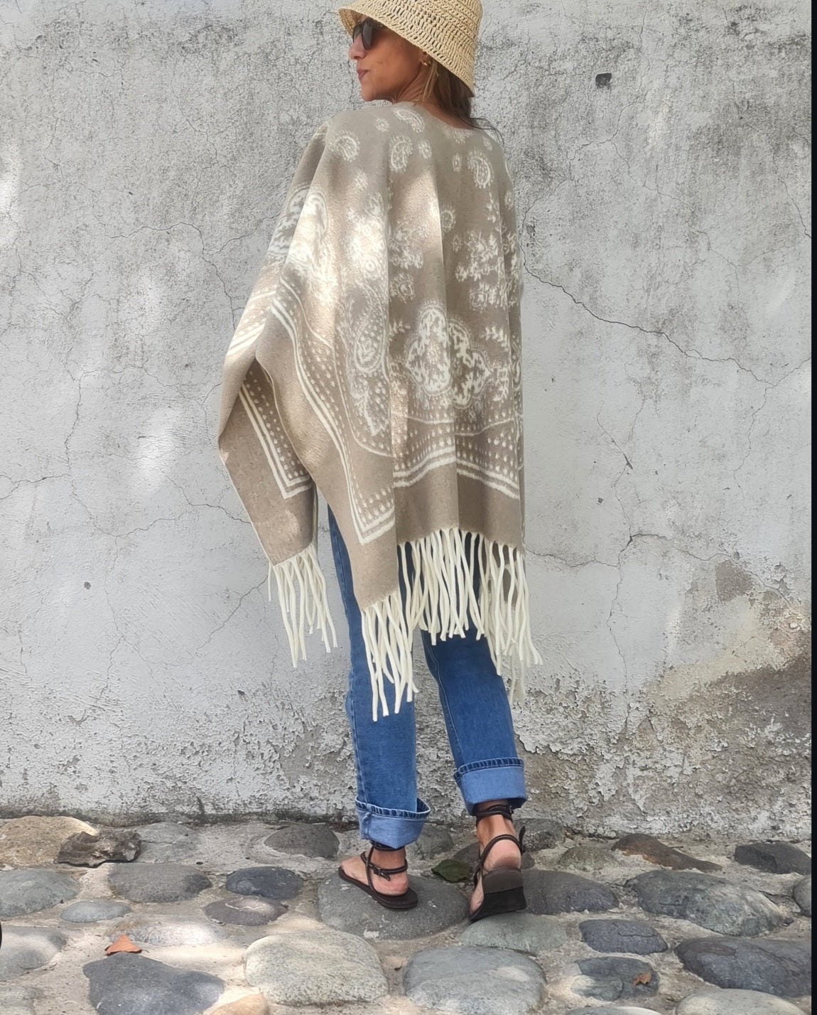 PONCHO LUCIANA TOSTADO-40% DCTO