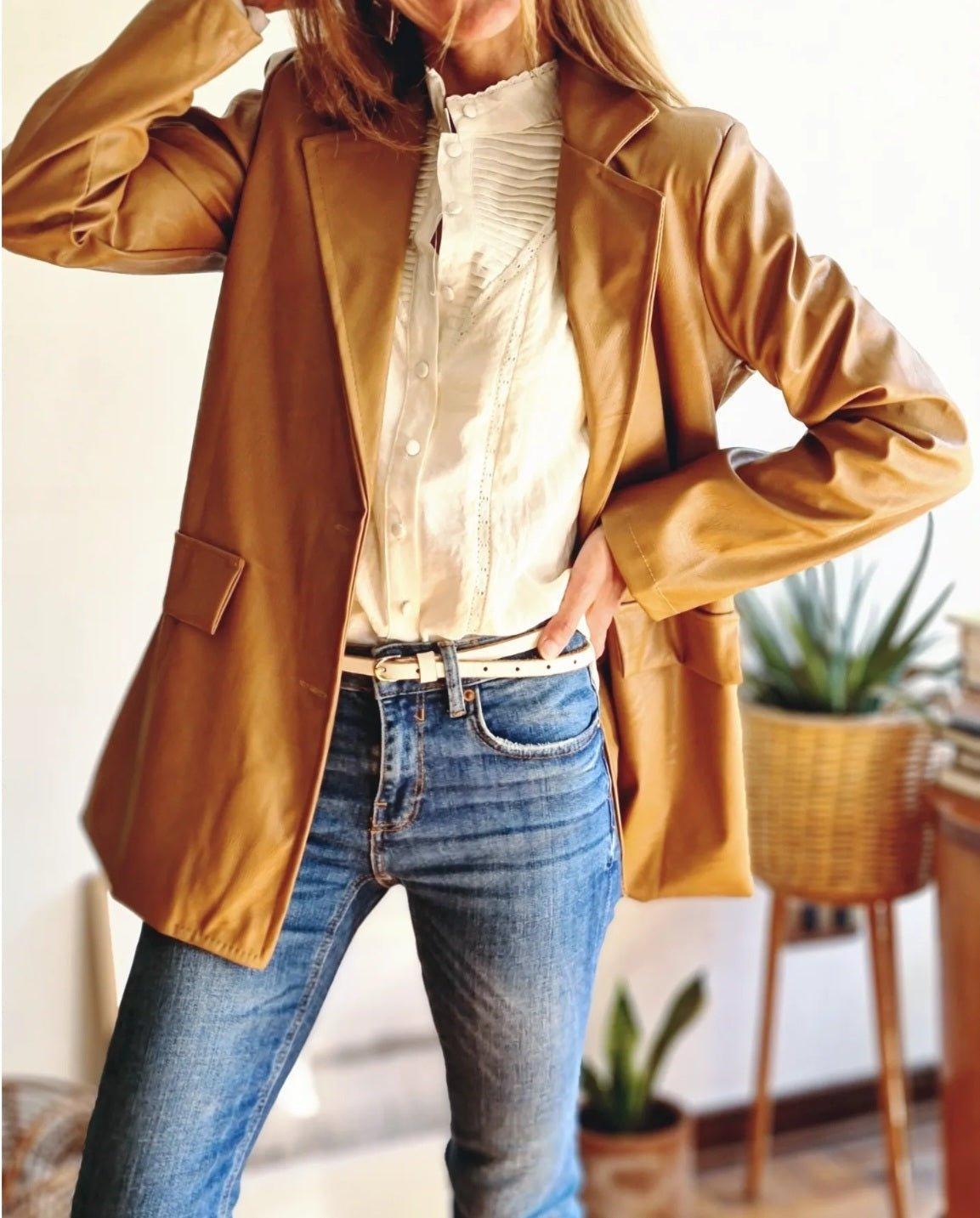 BLAZER ECO CUERO CAMEL -30% DE DCTO. - Quemepongo