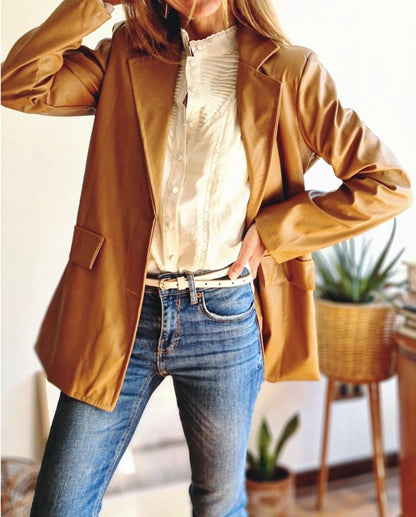 BLAZER ECO CUERO CAMEL -30% DE DCTO. - Quemepongo